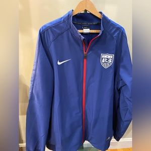 Like new: Nike men’s full zip USA soccer jacket XXL